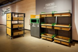 Innenarchitektur Restaurant Müllrückgabe Tabletstation Tabletwagen Eiche 