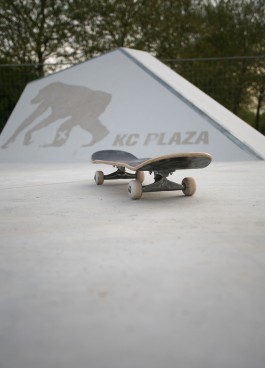 Außenraumgestaltung Skatepark Skateboard Wallride