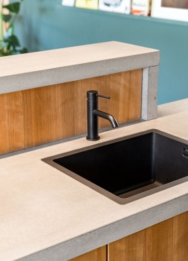 Innenarchitektur Design Espressobar Betontresen mit Waschbecken 